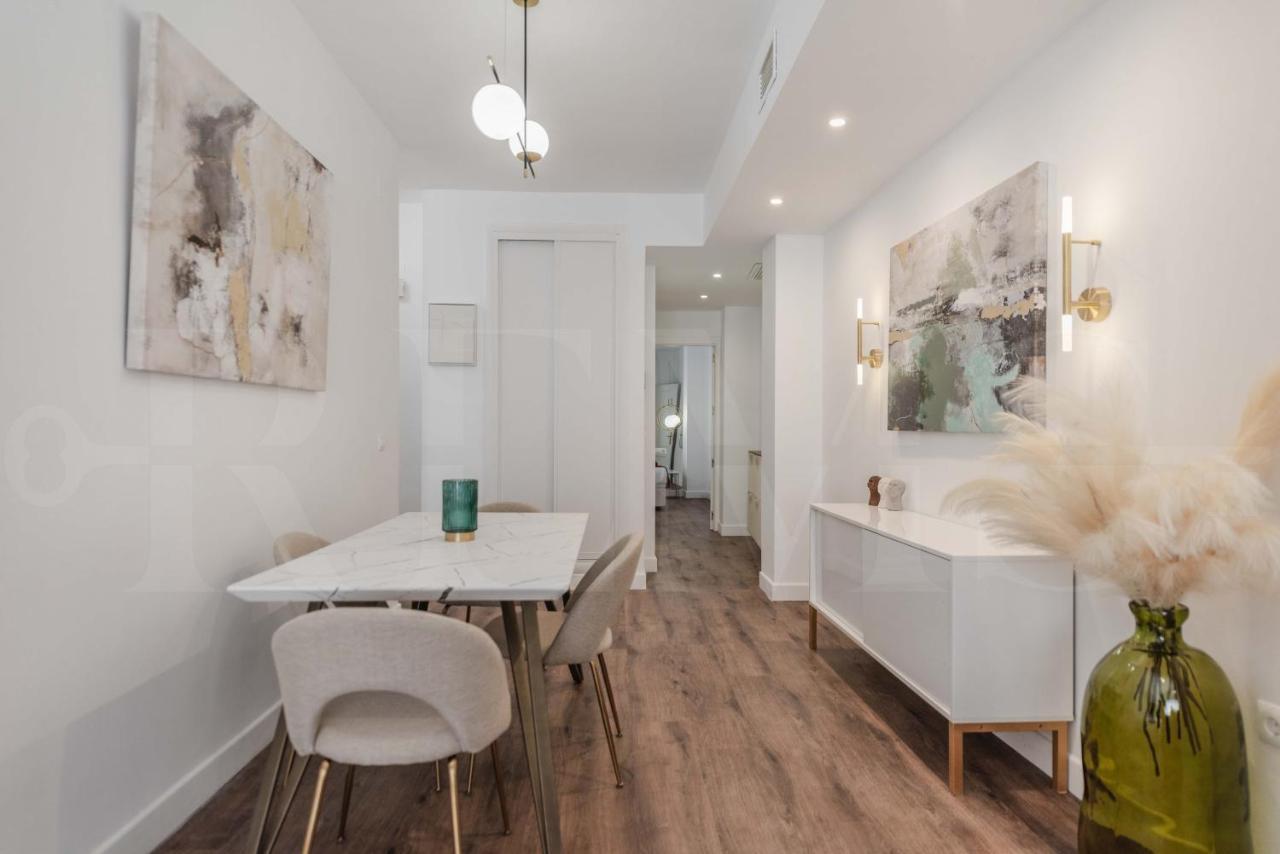 Designed Minimalist Apartment - Malaga Center By Rems Екстер'єр фото