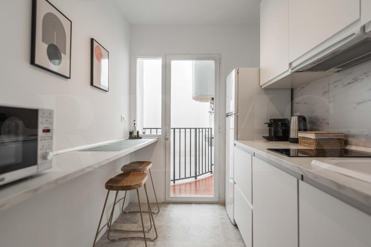 Designed Minimalist Apartment - Malaga Center By Rems Екстер'єр фото